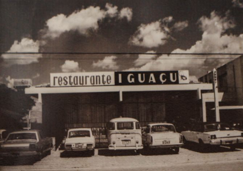 Exposição no Largo da Ordem rememora a mesa do curitibano