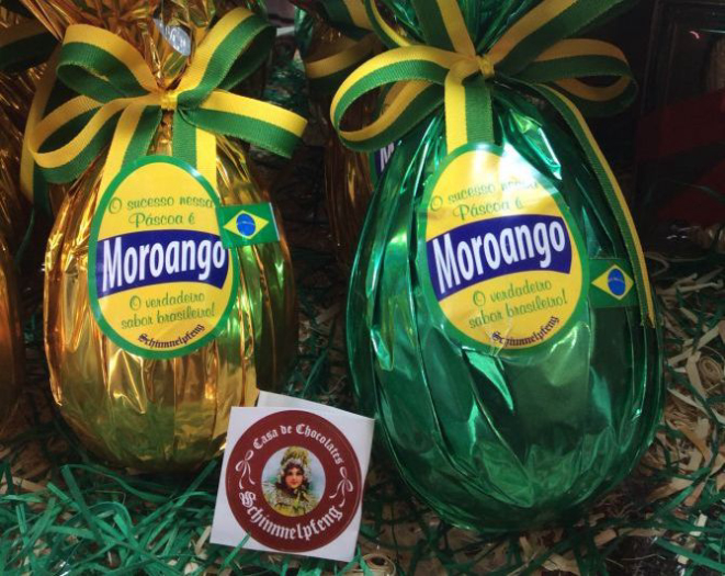 O Moroango, criado em homenagem ao juiz federal Sérgio Moro, é rechado de bombons verde e amarelo e custa a partir de R$ 42. Foto: Divulgação.