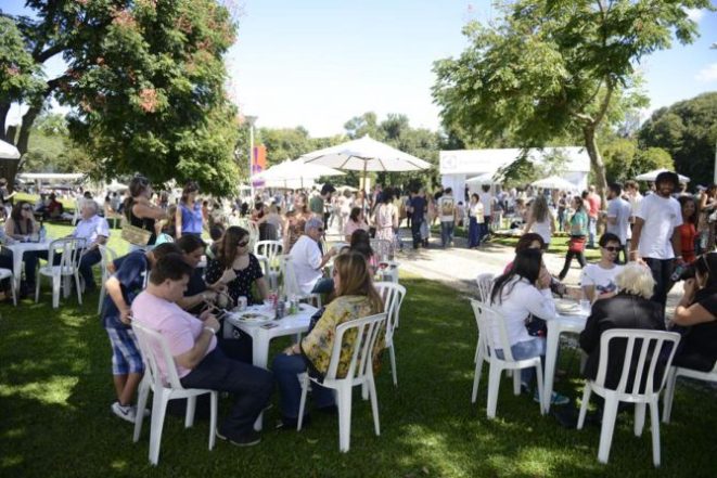 Última edição do evento reuniu 8 mil pessoas. Este ano, organização espera chegar a 10 mil. Foto: Gazeta do Povo.