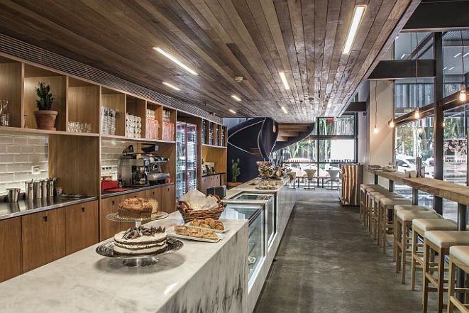 Ambiente do restaurante. Foto: Letícia Akemi/Gazeta do Povo.