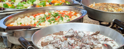 Abrasel discute soluções para crise restaurantes