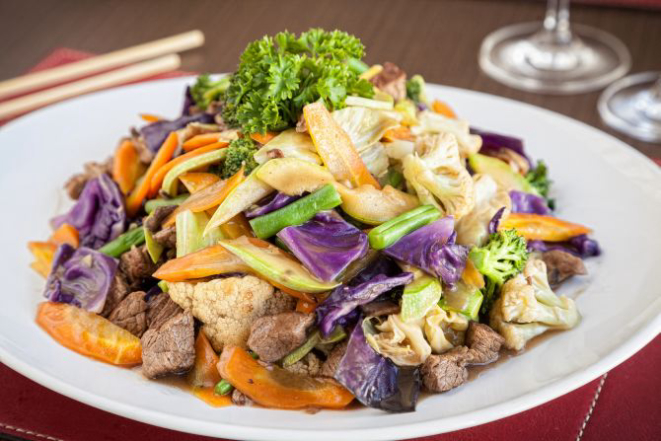 Yakissoba de carne. Foto: Fernando Zequinão/Gazeta do Povo