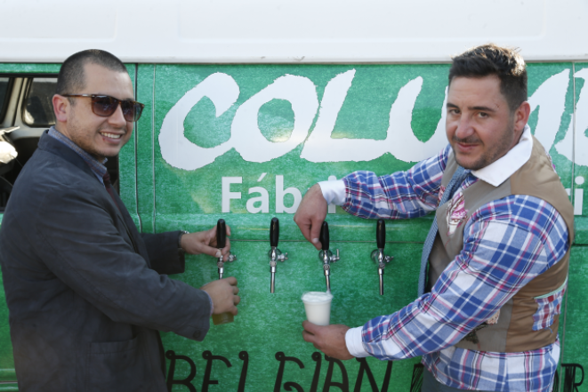 Chopps artesanais da Kombi da Cervejaria Columbus (R$ 10 a R$ 13). Foto: Hugo Harada/Gazeta do Povo