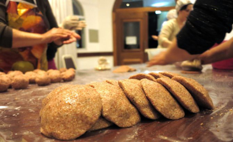 Festa julina árabe serve shawarma, quibe e doces a partir de R$ 3