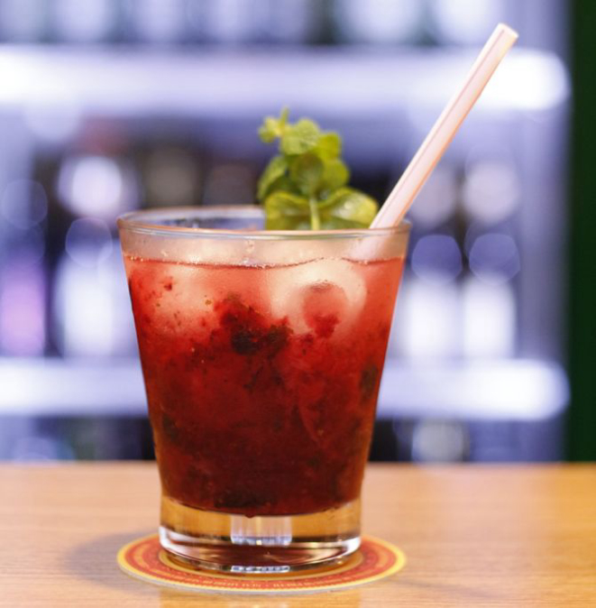Caipirinha de cumaru, novidade no Simples Assim. Foto: Divulgação