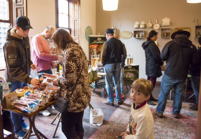 Empório Leite Quente continua até domingo. Foto: Letícia Akemi.