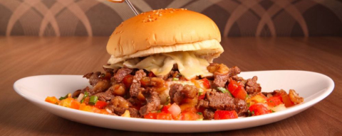 Sábado tem campeonato de comedores de hambúrgueres em Curitiba