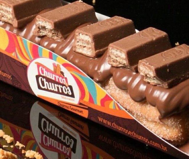 Churros de Nutella e Kit Kat. Foto: reprodução Facebook