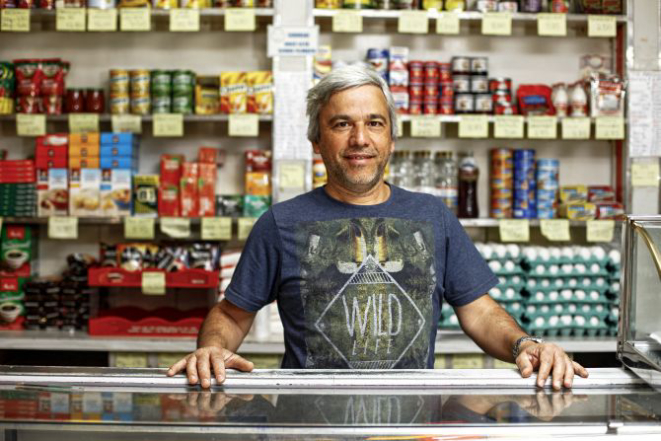 José Carlos Grande dono da padaria Verdes Mares . Fotos: André Rodrigues.