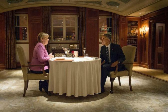 Angela Merkel e Barack Obama foram os ilustres hóspedes de um jantar no Lorenz Adlon Eisszimmer, em Berlim, na Alemanha. Foto: Divulgação