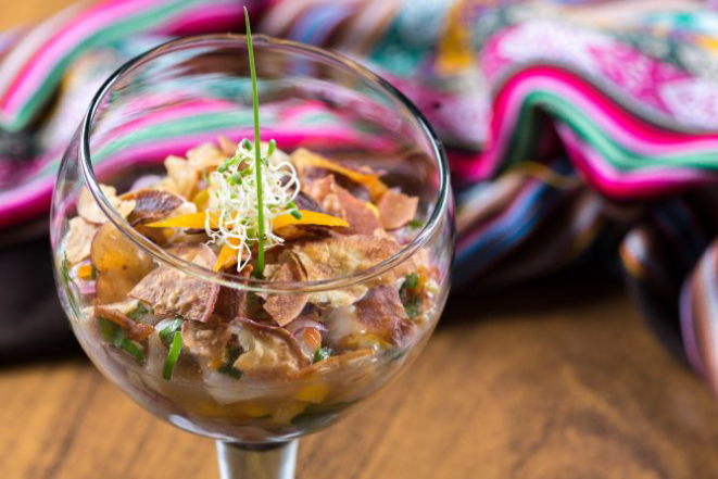 Ceviche de tilápia servido no Quina do Chef durante a Peru Week. Foto Fernando Zequinão/Gazeta do Povo.