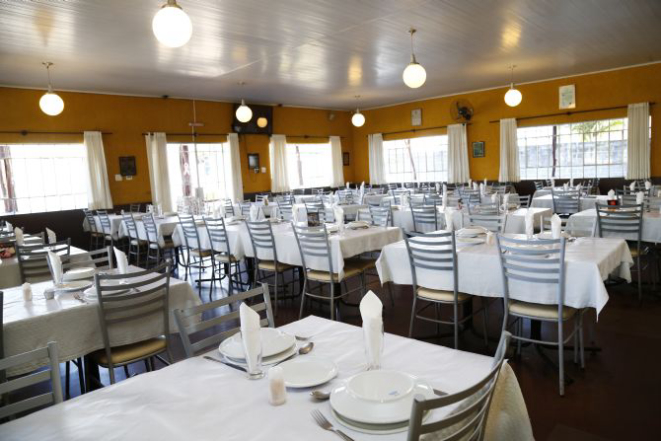 A churrascaria Gaúcha fica na Linha Verde no Pinheirinho. Foto: Aniele Nascimento / Gazeta do Povo.
