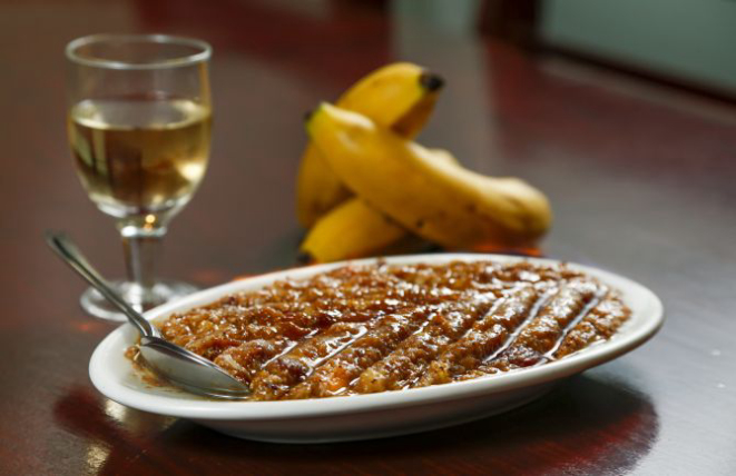 Mineiro de botas do Bar Palácio. Foto: Hugo Harada/Gazeta do Povo