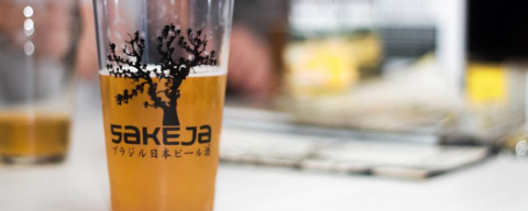 Conheça a Sakeja: cerveja com saquê