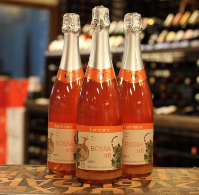 No Bar Boulevard são servidos vinhos, drinks como o Bellini e destilados. Foto: Divulgação.
