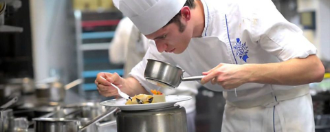 Prestigiada escola francesa abre nova turma de gastronomia em Foz do Iguaçu