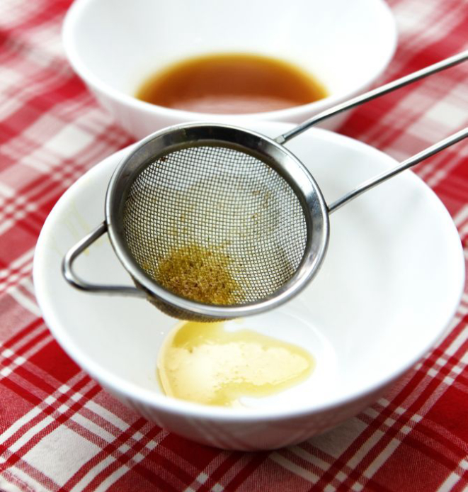 Técnica de manteiga clarificada. Foto: André Rodrigues / Gazeta do Povo