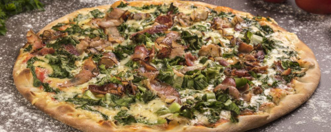 Segunda também é dia de pizza. Confira as casas que têm preços promocionais