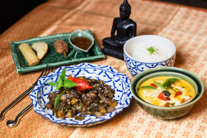 Entrada e opções de prato principal do Bangkok. Foto: Divulgação