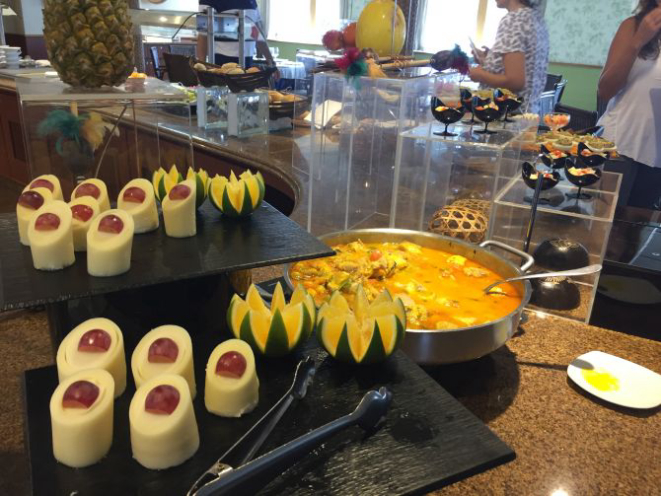 Buffet do cruzeiro Iberostar Grand Amazon. Foto: Flávia Schiochet/Arquivo pessoal