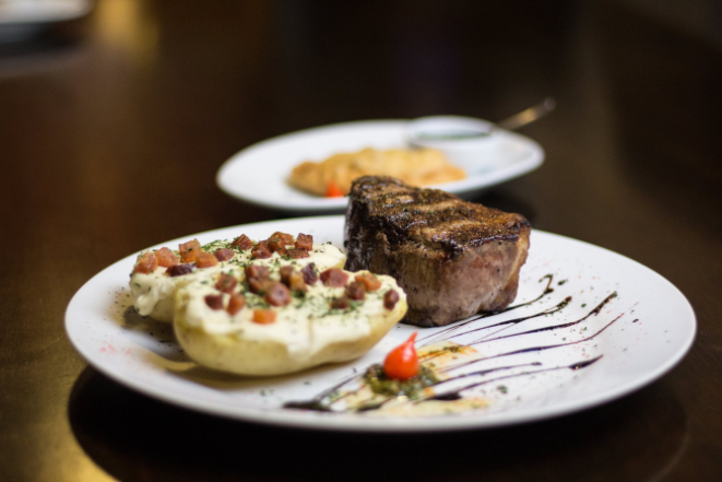 O restaurante tem opções com a influência da culinária argentina. Foto: Divulgação<p></p>