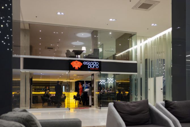 Fachada do gastrobar Estado Puro. Foto: Fred Kendi/Divulgação