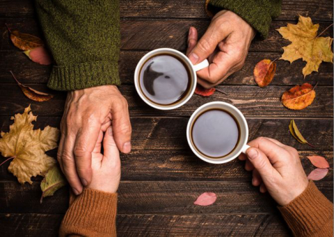 Projeto de lei prevê lugares exclusivos para idosos em restaurantes do PR