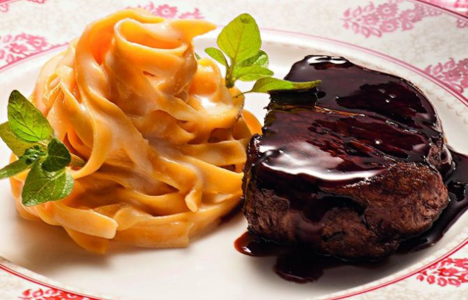 Preparar macarrão é a sugestão de Alexandre Bressaneli para quem não tem muita experiência na cozinha.