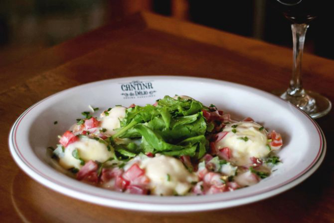 Ravióli de búfala preparado pelo chef Délio Canabrava, da Cantina do Délio. Foto: Divulgação