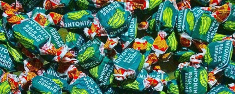 Balas de banana Antonina lança campanha que troca embalagens por mais balas