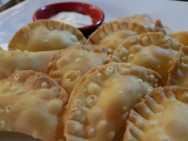 Porção de minipastéis de barreado do Don Max. Foto: Divulgação.