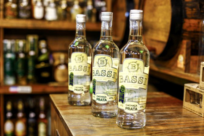 Cachaça para fazer quentão. Foto: André Rodrigues/Gazeta do Povo