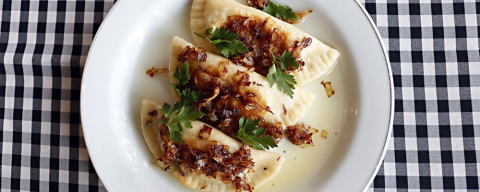 Carraspana, no Bacacheri, serve clássicos da “culinária ogra”