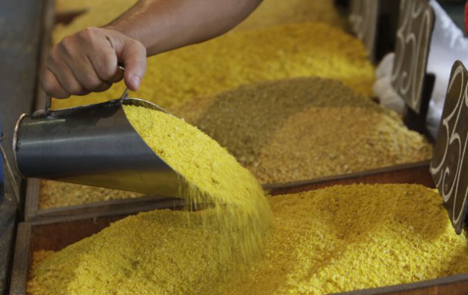 Farinha d'água, uma das farinhas mais consumidas em Manaus. Foto: Ricardo Oliveira/Divulgação
