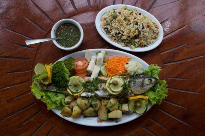 Tainha recheada da Pousada Mar & Sol. Foto: Divulgação.