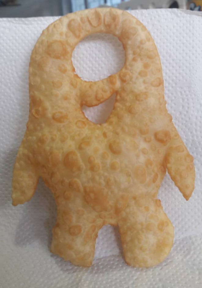 O pastel de minion custa R$ x. Foto: Reprodução/Facebook.