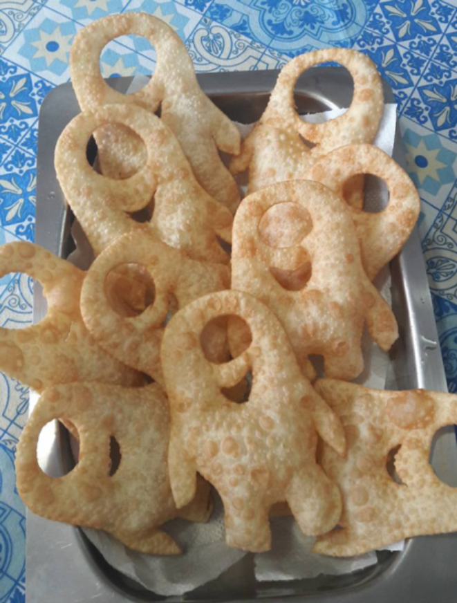 Pastéis de minion da barraca Yamashiro. Foto: Reprodução/Facebook.