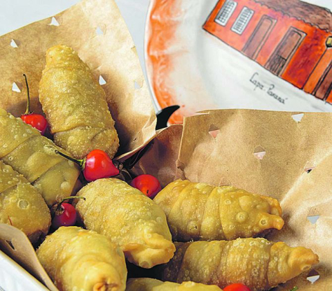 Lapa tem festival com coxinha de farofa, costela fogo de chão e pinhão