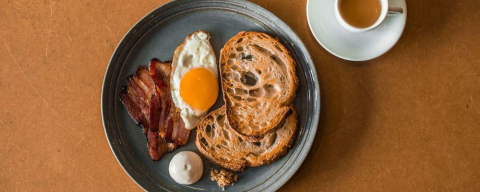 Espaço gastronômico ganha padaria artesanal que produz até embutidos