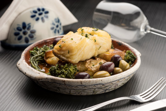 Lombo de bacalhau do Armazém Português, um dos pratos servidos no Festival Bom Gourmet. Foto: Fernando Zequinão/Gazeta do Povo.