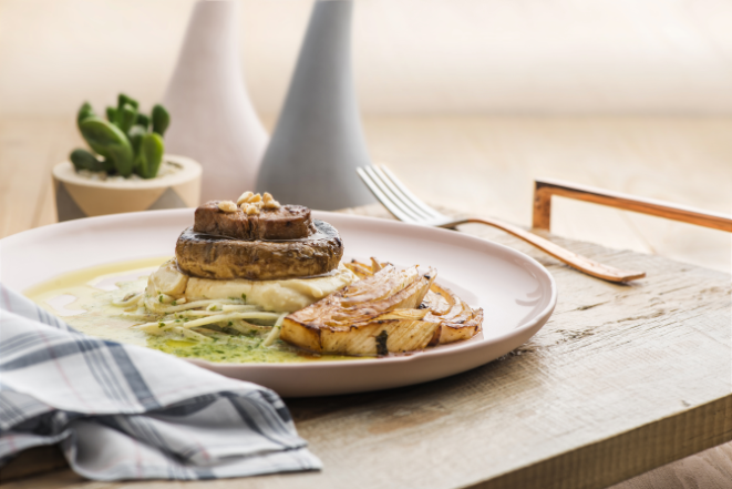 Além de um cardápio diferenciado, o Senac promove uma aula-show gratuita sobre carne suína. Foto: Letícia Akemi/Gazeta do Povo.