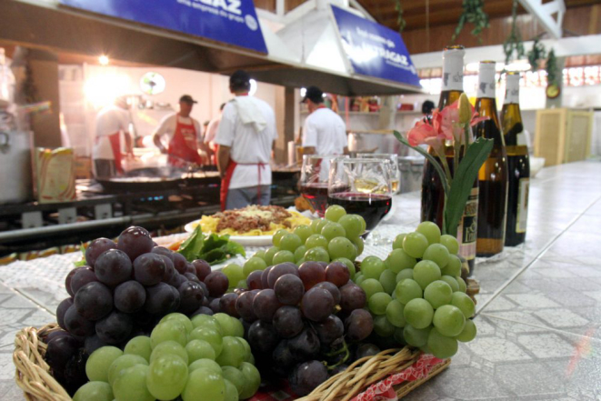 A produção de uvas está voltando aos poucos à Santa Felicidade, mas a maior parte ainda é de outros lugares. Foto: Rogerio Theodorovy/Gazeta do Povo