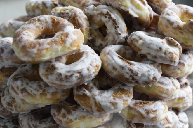 Rosquinha espanhola, da Confeitaria das Famílias. Foto: Daniel Castellano, Gazeta do Povo.