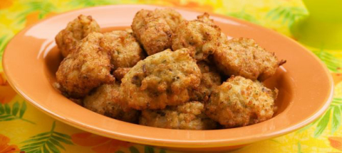 Bolinho de arroz com sardinha