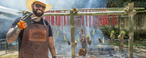 Paleta bovina, porco no rolete e varal de carnes são destaques no Festival de Churrasco