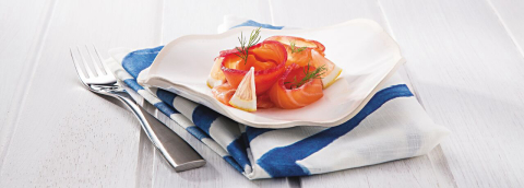 Gravlax com beterraba e creme com wasabi