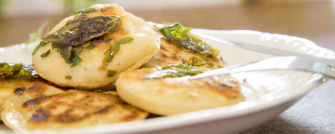 Acordou tarde no domingo? Central do Abacaxi serve almoço até as 17h