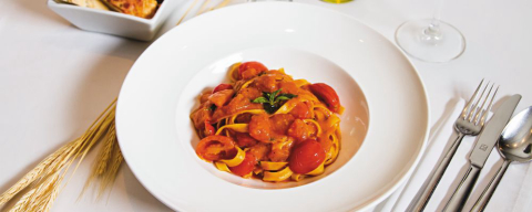 Fettuccine pomodoro e basilico