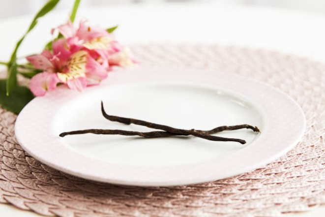 baunilha; Lili Oui; crème brulée; Mariana Triachini; fava de baunilha; Curitiba; Paraná; Brasil; gastronomia; Gazeta do Povo; Fotografia por Ana Gabriella Amorim