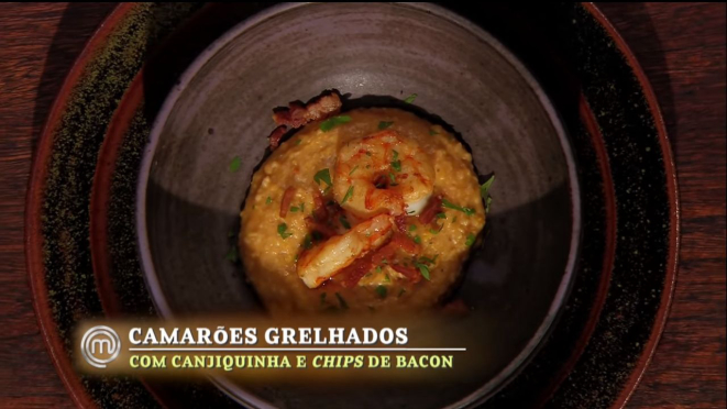 Prato apresentado por Thiago com os ingredientes da caixa misteriosa de Lubyanka. Imagem: Reprodução/YouTube